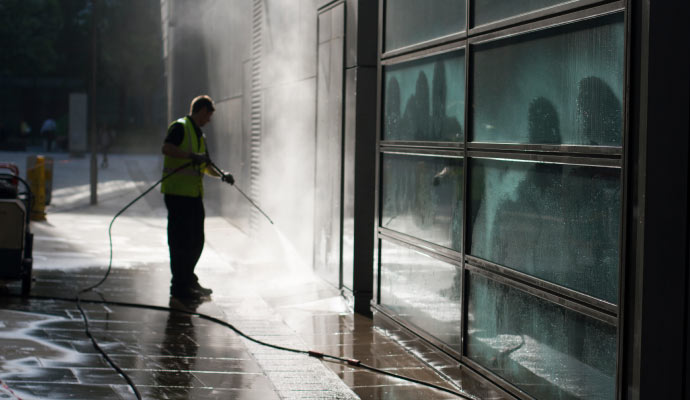 commercial space cleaning with pressure washing