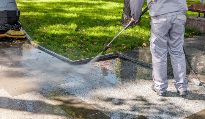 garage pressure washing